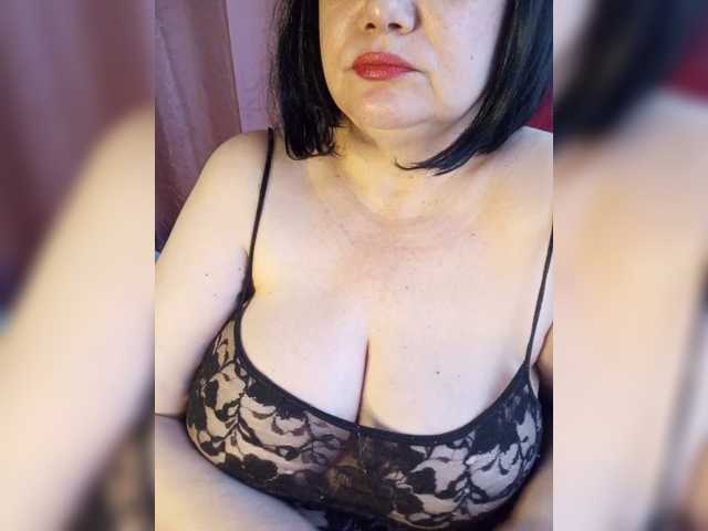 HairyStepMom live cam on BongaCams