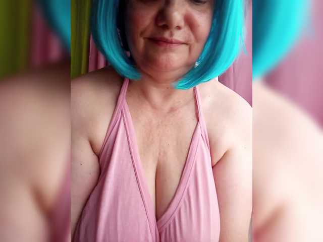 HairyStepMom live cam on BongaCams