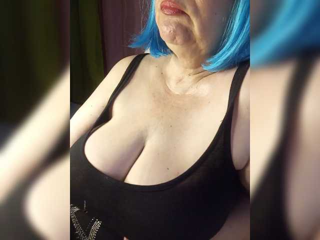 Hairystepmom live cam