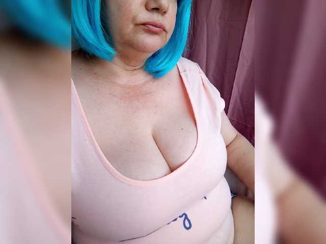 HairyStepMom live cam on BongaCams