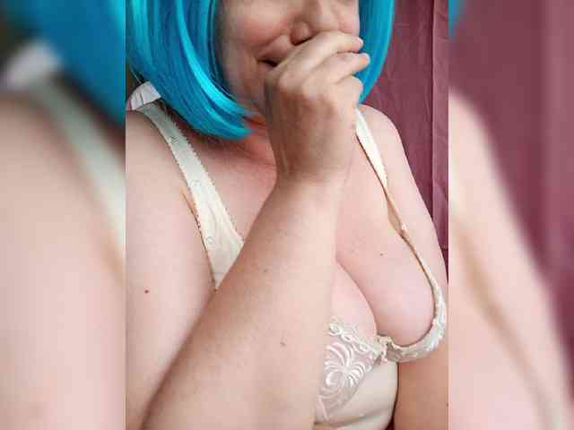 HairyStepMom webcam
