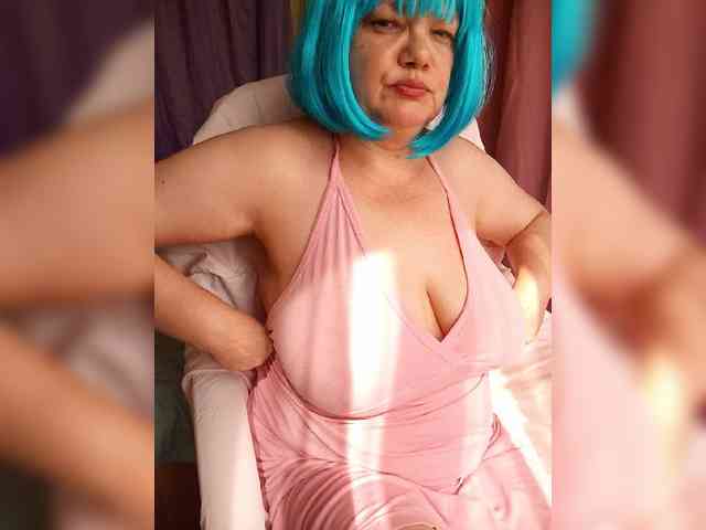 HairyStepMom webcam