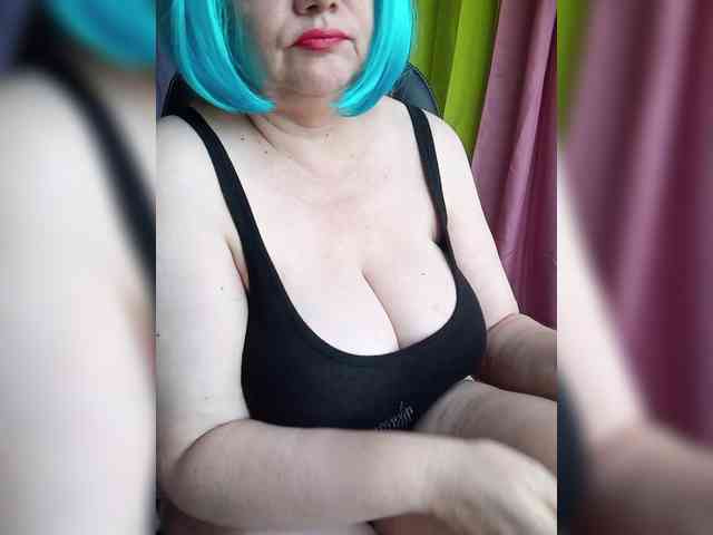 HairyStepMom webcam