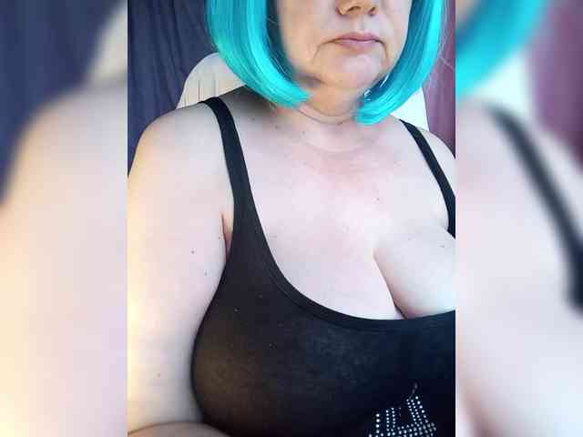 HairyStepMom webcam