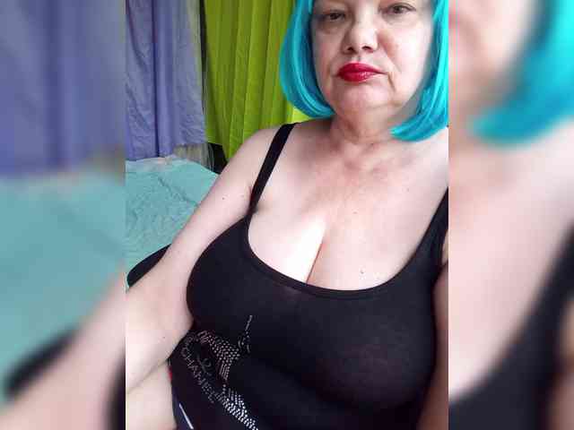 HairyStepMom webcam