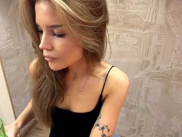ChariseSchonhardt live cam on BongaCams