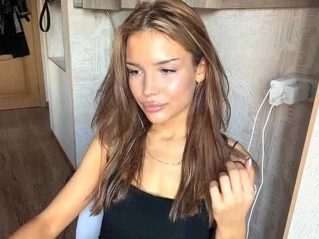ChariseSchonhardt live cam on BongaCams