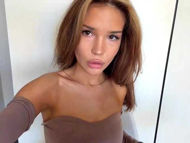 ChariseSchonhardt live cam on BongaCams