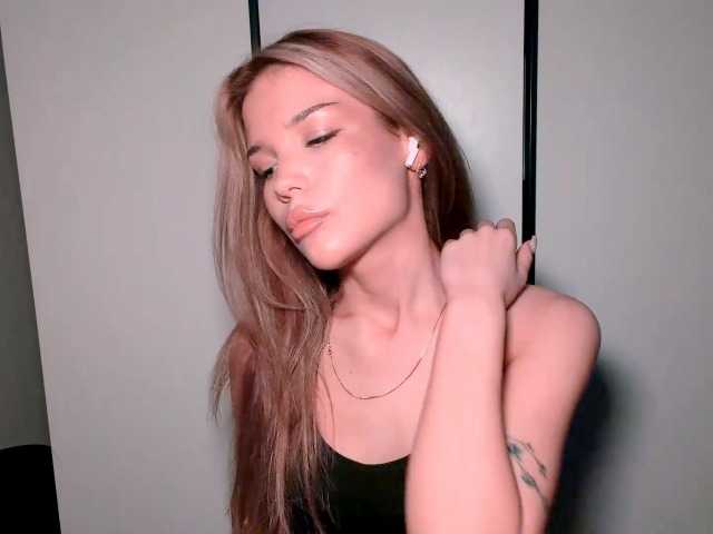 ChariseSchonhardt live cam on BongaCams