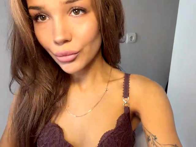 ChariseSchonhardt live cam on BongaCams