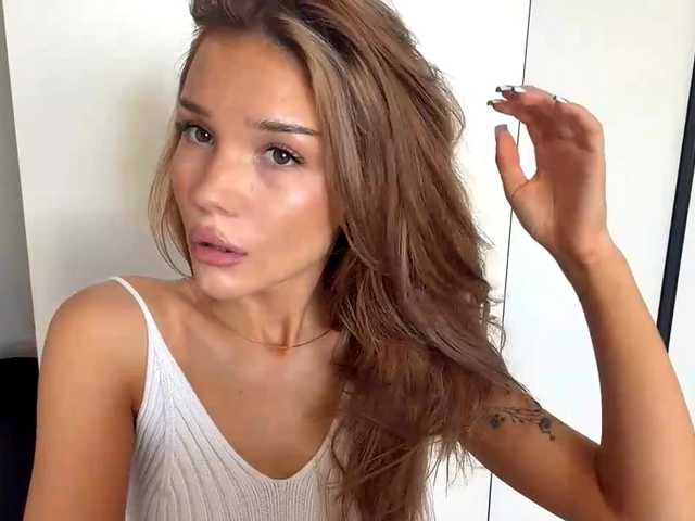 ChariseSchonhardt live cam on BongaCams