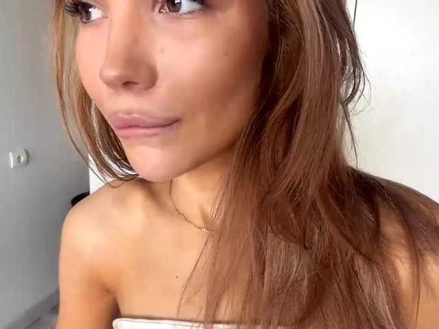 ChariseSchonhardt live cam on BongaCams