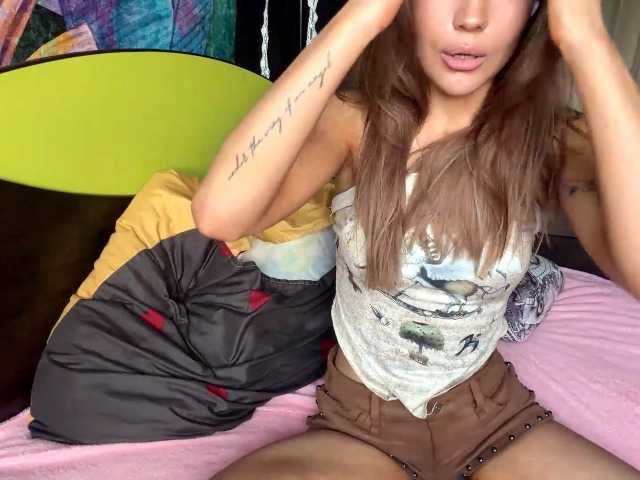 ChariseSchonhardt live cam on BongaCams