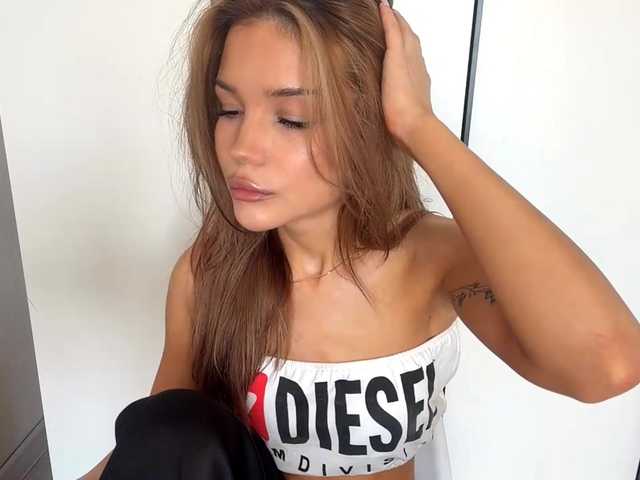 ChariseSchonhardt live cam on BongaCams