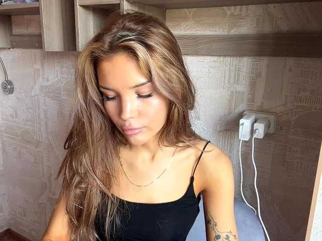 ChariseSchonhardt live cam on BongaCams