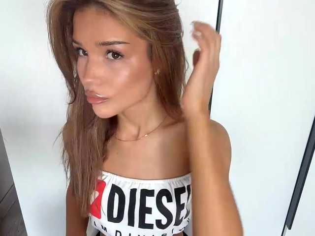 ChariseSchonhardt live cam on BongaCams