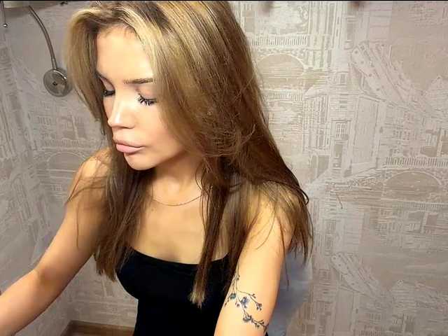ChariseSchonhardt live cam on BongaCams