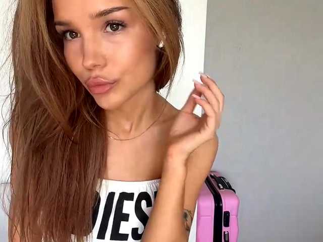 ChariseSchonhardt live cam on BongaCams