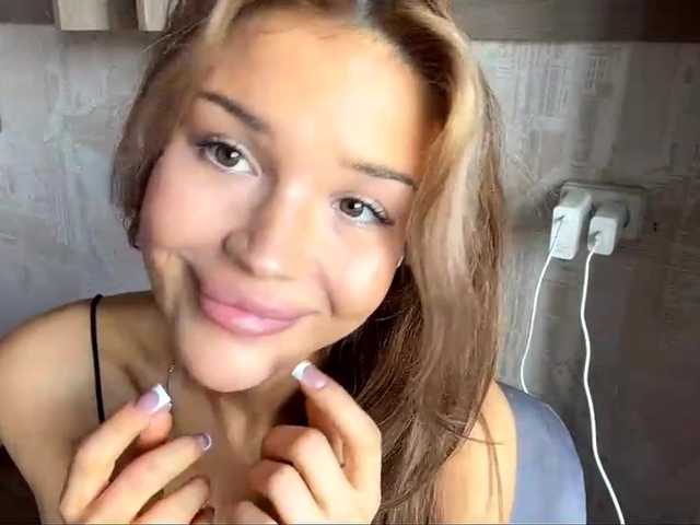 ChariseSchonhardt live webcam show