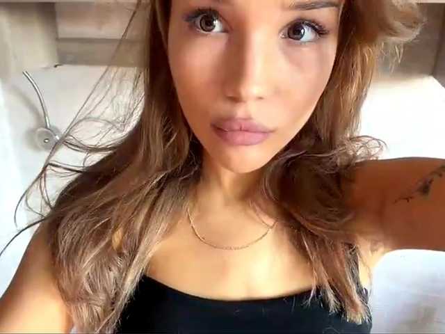 ChariseSchonhardt live cam on BongaCams