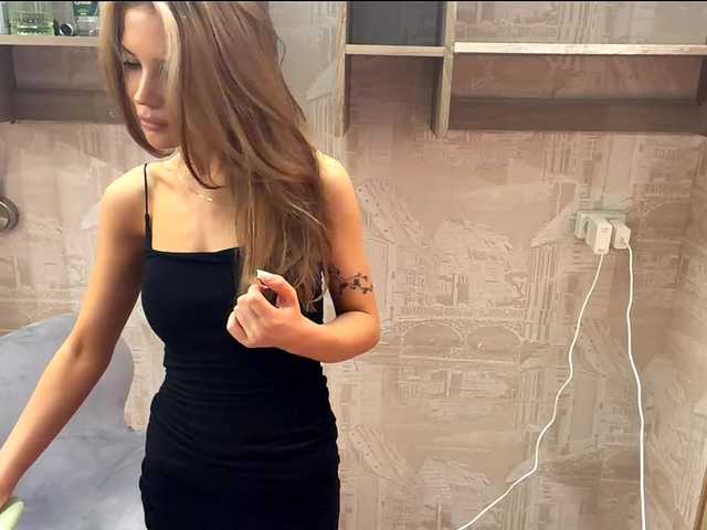 ChariseSchonhardt live cam on BongaCams