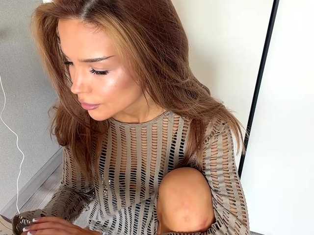 ChariseSchonhardt live webcam show