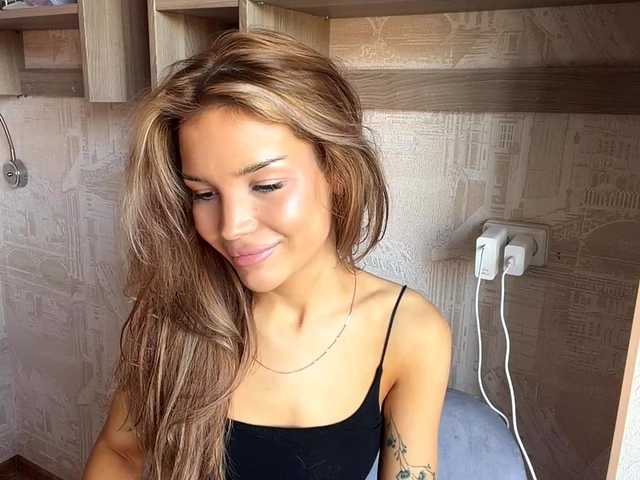 ChariseSchonhardt live cam on BongaCams