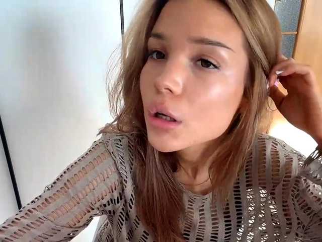 ChariseSchonhardt live webcam show