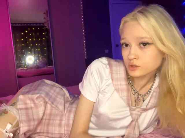 ChariseSchonhardt webcam