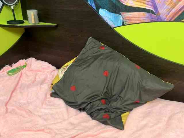 ChariseSchonhardt webcam
