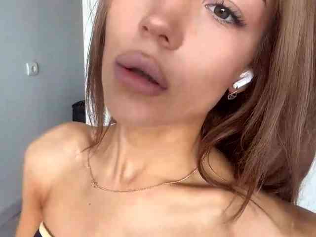 ChariseSchonhardt webcam