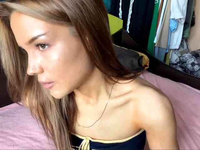 ChariseSchonhardt webcam