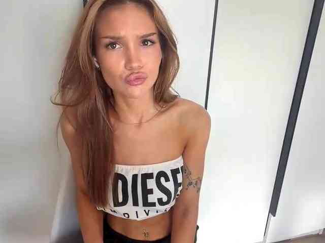 ChariseSchonhardt webcam