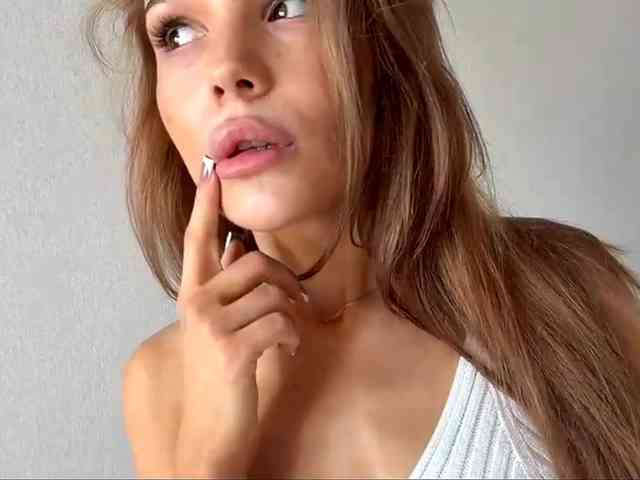 ChariseSchonhardt webcam
