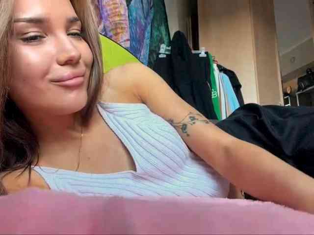 ChariseSchonhardt webcam