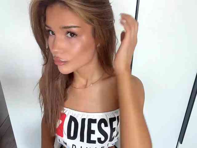 ChariseSchonhardt webcam