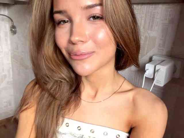 ChariseSchonhardt webcam