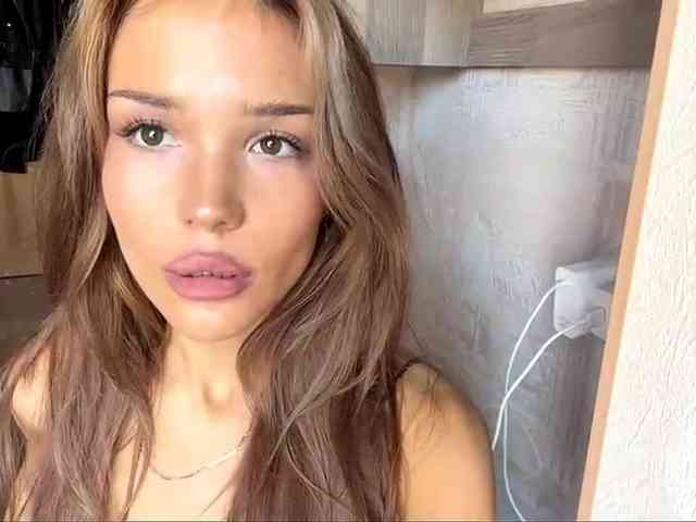 ChariseSchonhardt webcam