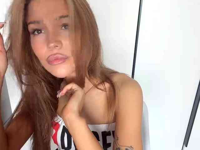 ChariseSchonhardt webcam
