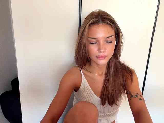 ChariseSchonhardt webcam