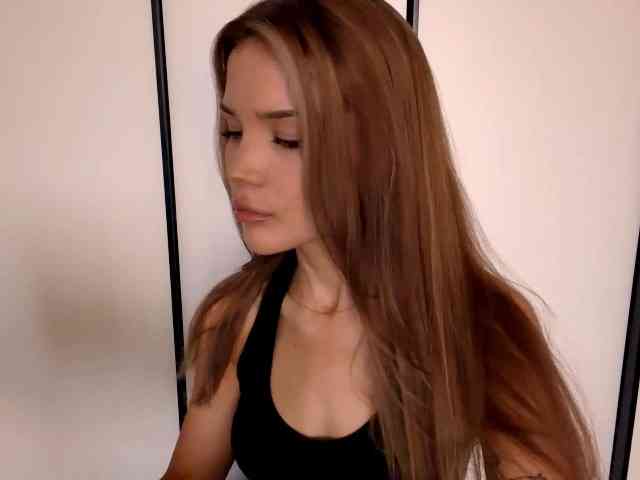 ChariseSchonhardt ChariseSchonhardt