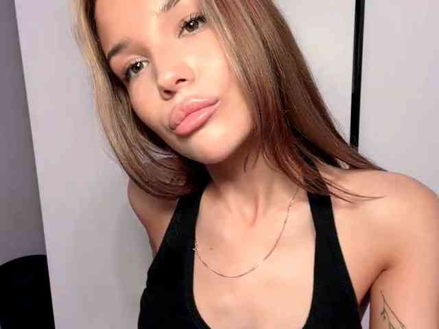 ChariseSchonhardt webcam