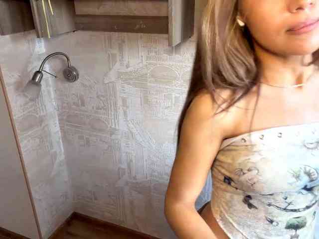 ChariseSchonhardt webcam