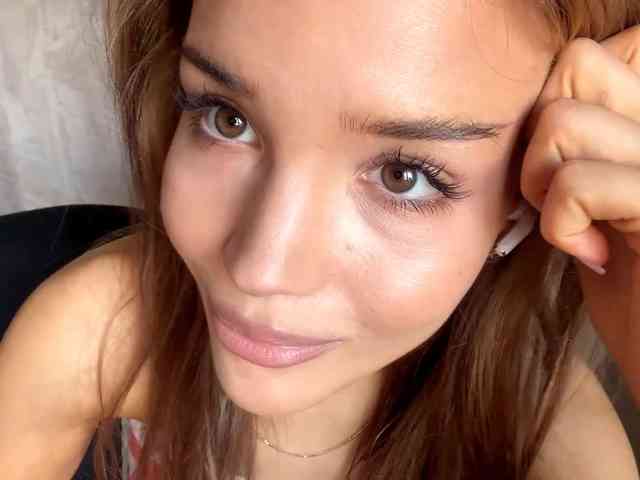 ChariseSchonhardt webcam