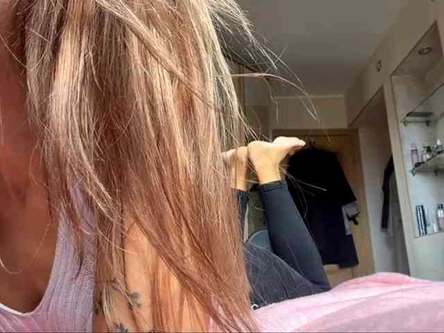 ChariseSchonhardt webcam