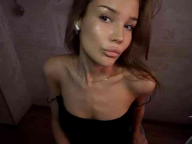 ChariseSchonhardt ChariseSchonhardt