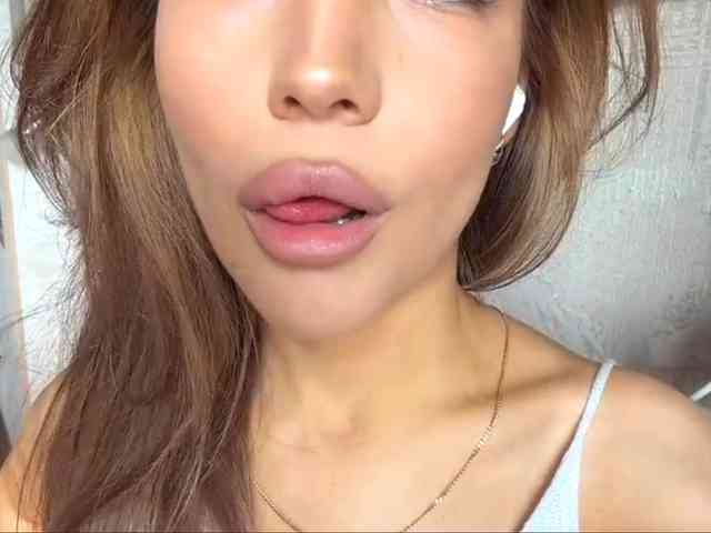 ChariseSchonhardt webcam