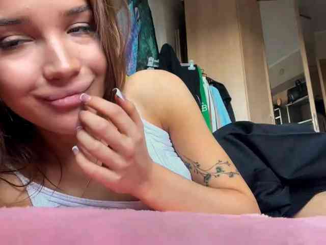 ChariseSchonhardt webcam