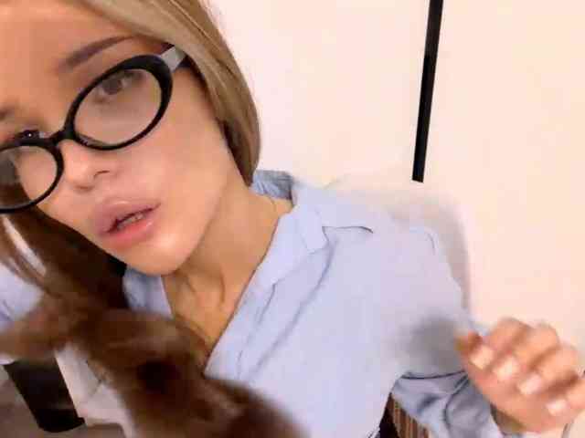 ChariseSchonhardt webcam