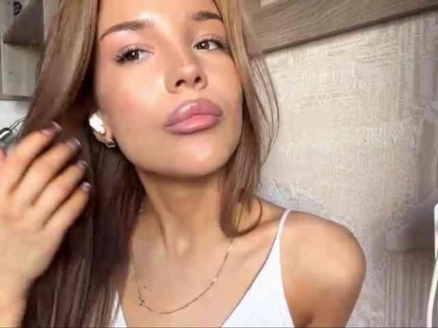 ChariseSchonhardt webcam